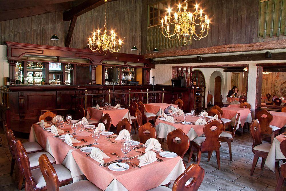 Hotel Chalet Tirol Heredia Restaurace fotografie