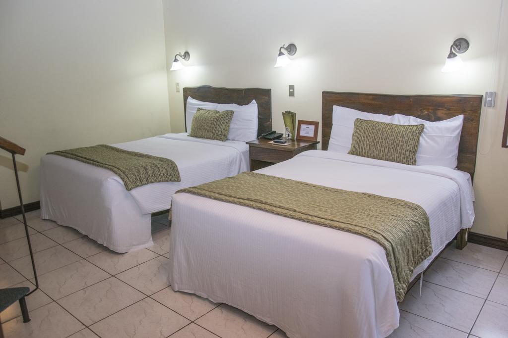 Hotel Chalet Tirol Heredia Pokoj fotografie